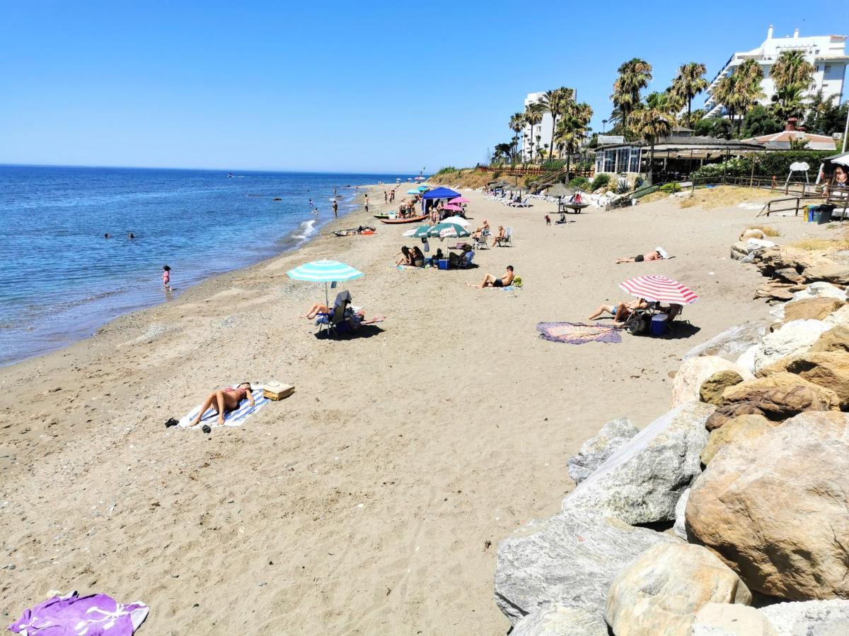 Apartamento MAR AZUL, primera línea de playa Sitio de Calahonda Exterior foto