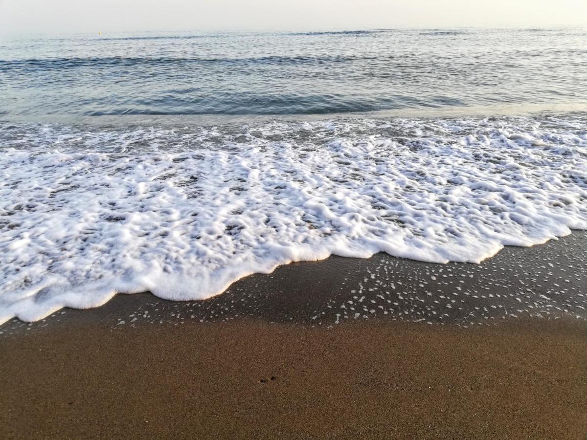 Apartamento MAR AZUL, primera línea de playa Sitio de Calahonda Exterior foto