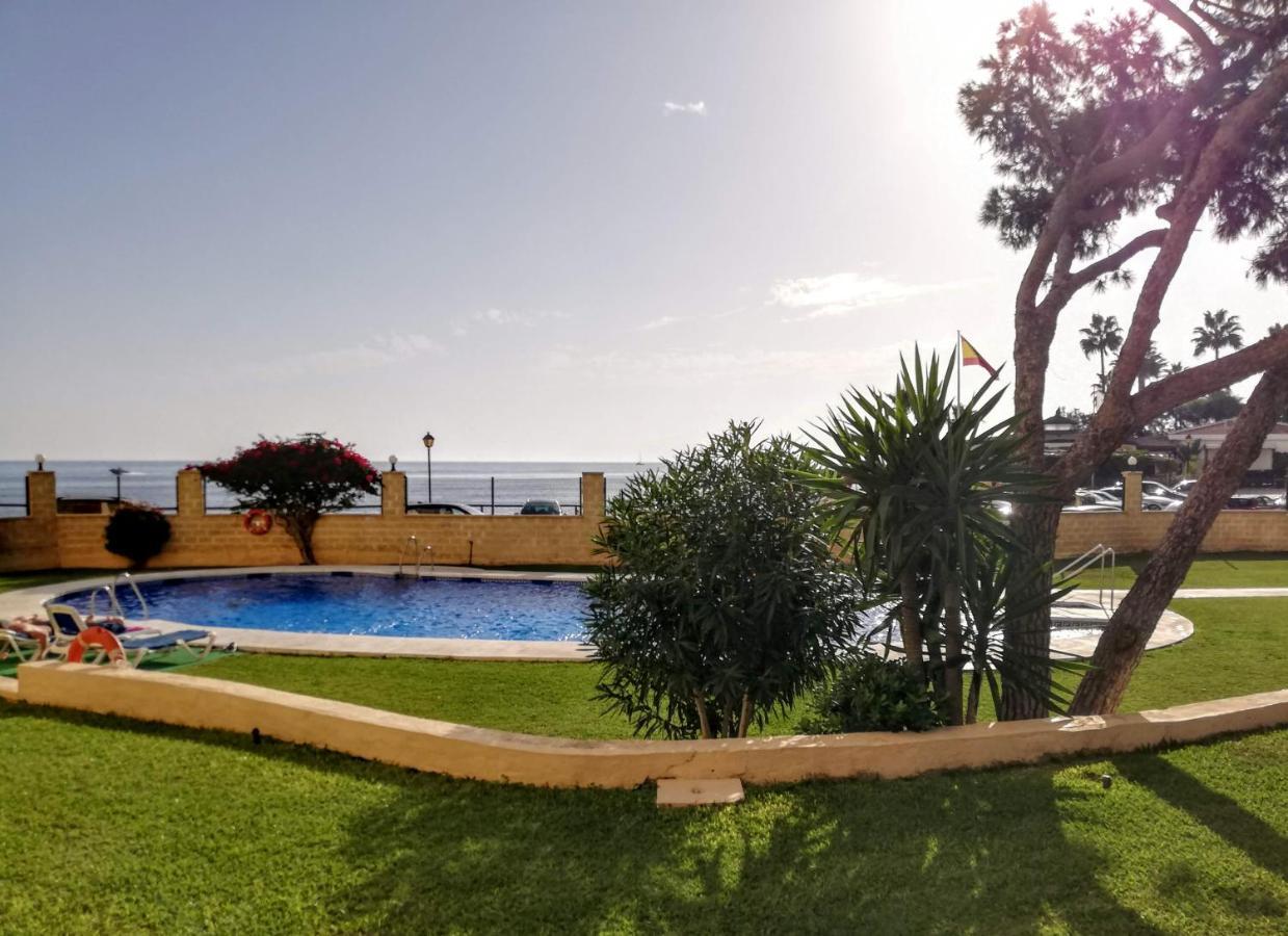 Apartamento MAR AZUL, primera línea de playa Sitio de Calahonda Exterior foto