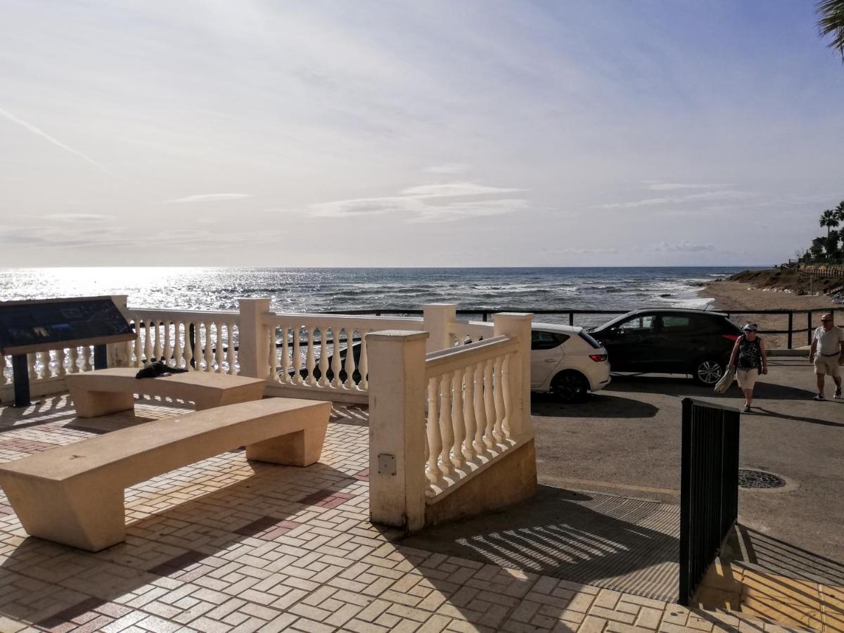 Apartamento MAR AZUL, primera línea de playa Sitio de Calahonda Exterior foto