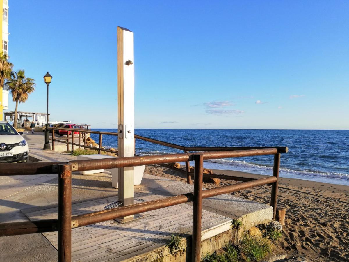 Apartamento MAR AZUL, primera línea de playa Sitio de Calahonda Exterior foto