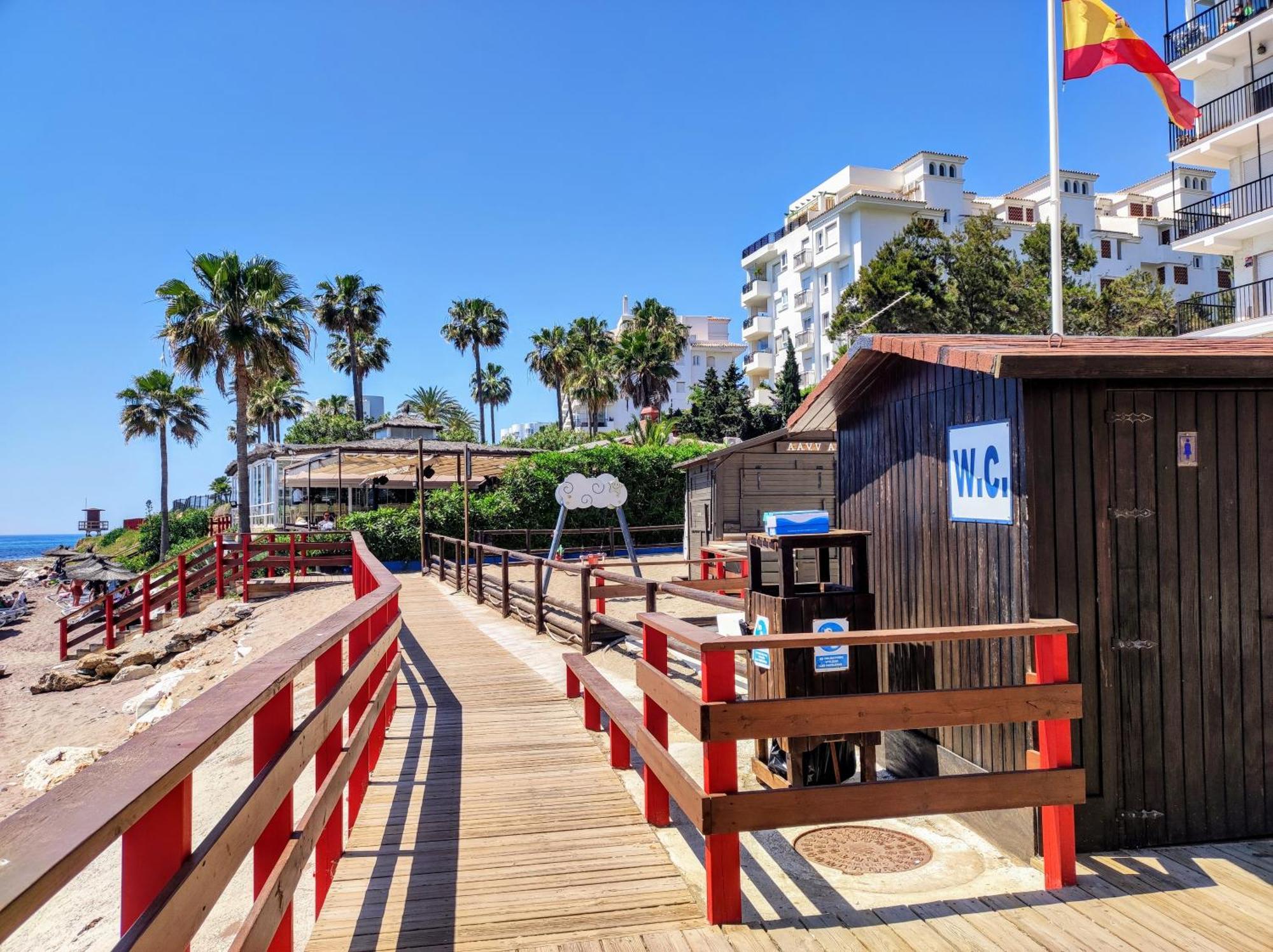 Apartamento MAR AZUL, primera línea de playa Sitio de Calahonda Exterior foto